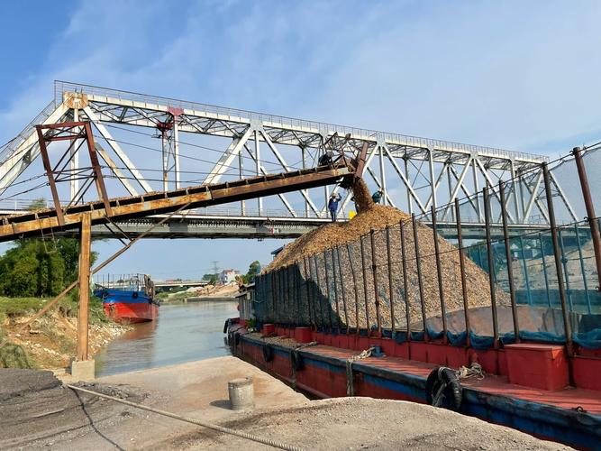 木材船舶如何安全高效运输？-图1