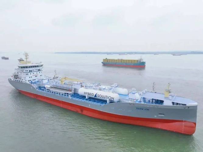 董玉凤与船舶有何关联？-图1