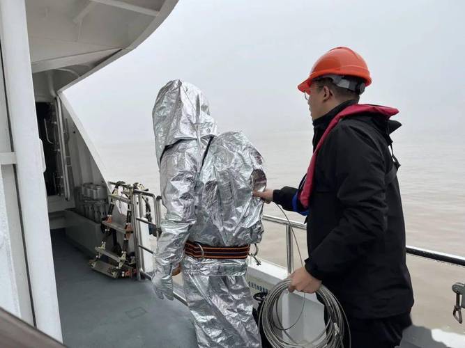 船舶消防员装备如何保障安全？-图2