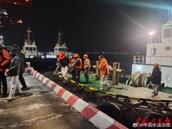 傍晚船舶起锚，是归港还是启航？-图2