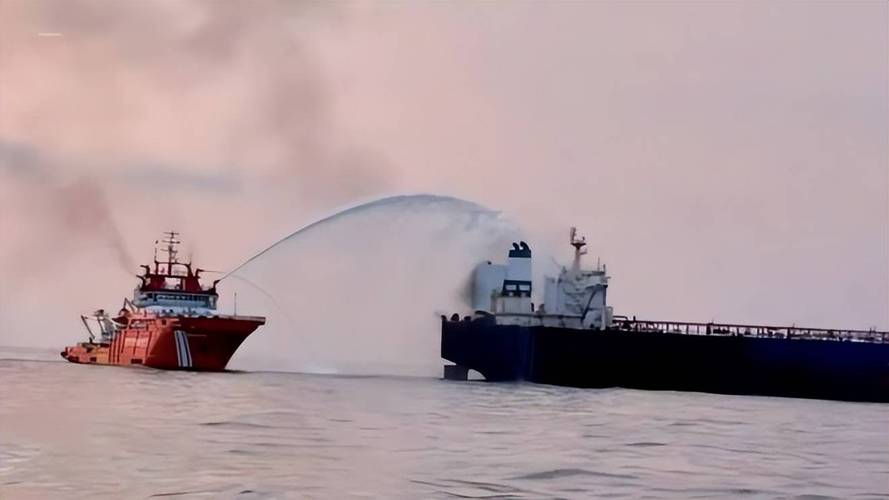 国际船舶最新起火，具体原因和伤亡如何？-图2