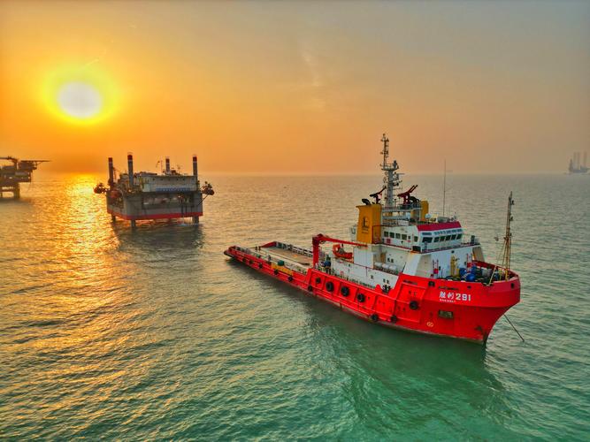 大型船头突出部分叫什么？-图3